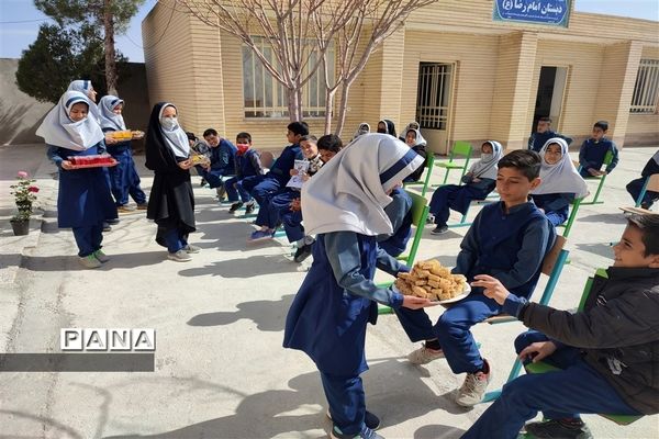 جشن میلاد امام زمان(عج) در مدرسه لقمان حکیم شهرستان خاتم