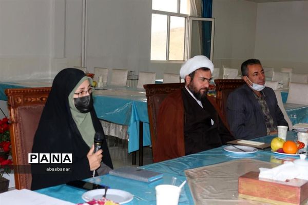 تقدیر از فعالان عرصه تربیتی مدارس شهرستان فیروزکوه