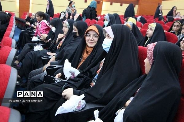 جشن ویژه دختران دهه هشتادی به مناسبت روز جوان
