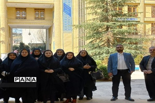 بازدید مدیران و معاونین مدارس شهرستان ورامین از بنیاد ایرانشناسی با عنوان راهیان پیشرفت