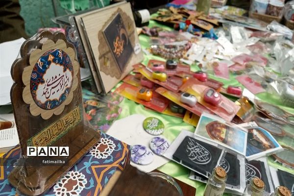 جشن نیکوکاری و تقدیر از دو پدر شهید به مناسبت روز شهدا در نماز جمعه فیروزکوه