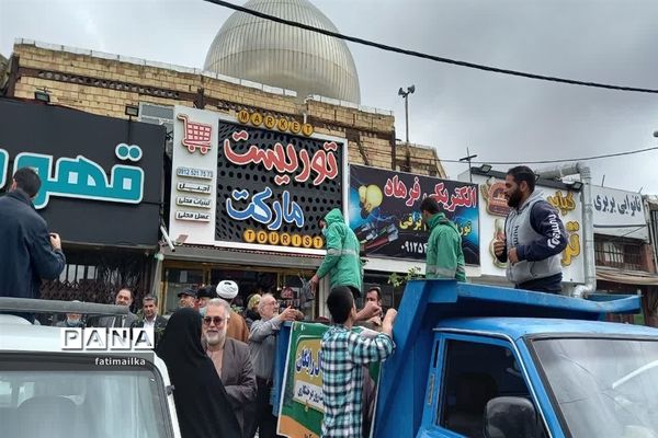 جشن نیکوکاری و تقدیر از دو پدر شهید به مناسبت روز شهدا در نماز جمعه فیروزکوه
