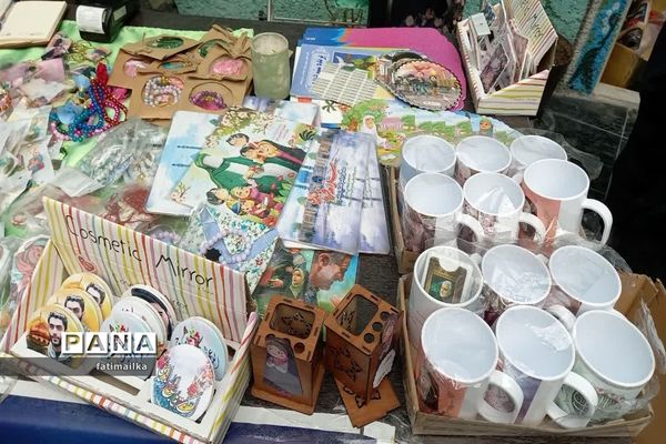 جشن نیکوکاری و تقدیر از دو پدر شهید به مناسبت روز شهدا در نماز جمعه فیروزکوه