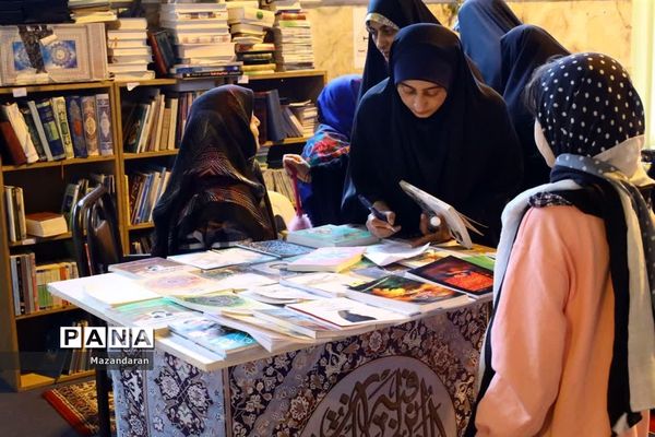 اقامه نماز جمعه در شهرستان ساری