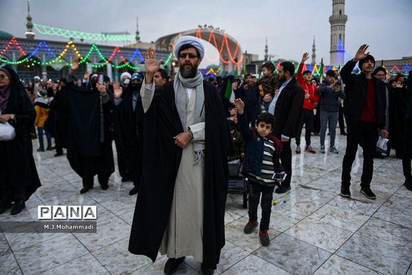 اجرای سرود سلام فرمانده 1 و 2  با حضور ابوذر روحی در مسجد جمکران