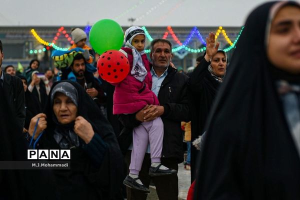 اجرای سرود سلام فرمانده 1 و 2  با حضور ابوذر روحی در مسجد جمکران