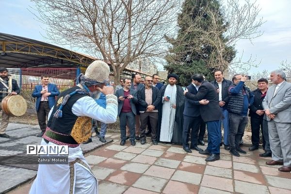 رزمایش جهادی محلات کم برخوردار در شهرستان بهارستان