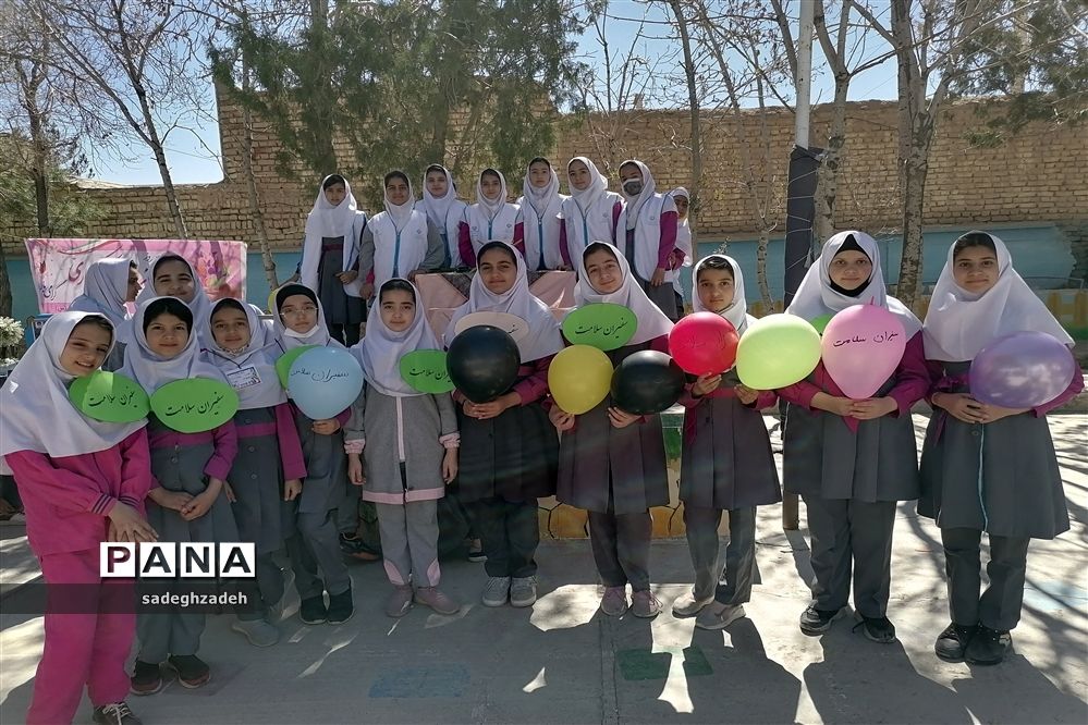 جشن سفیران سلامت مدرسه حضرت زینب(س)
