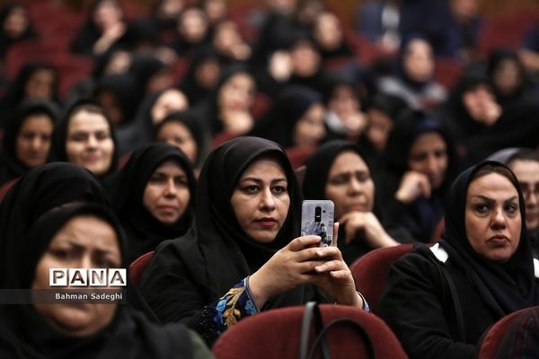 گردهمایی مدیران مدارس نمونه دولتی دوره اول متوسطه