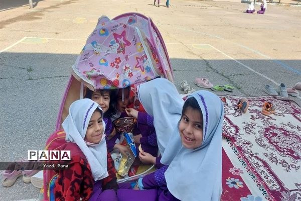 اردوی درون مدرسه‌ای و استقبال از عید نوروز دبستان حضرت رقیه(س) یزد