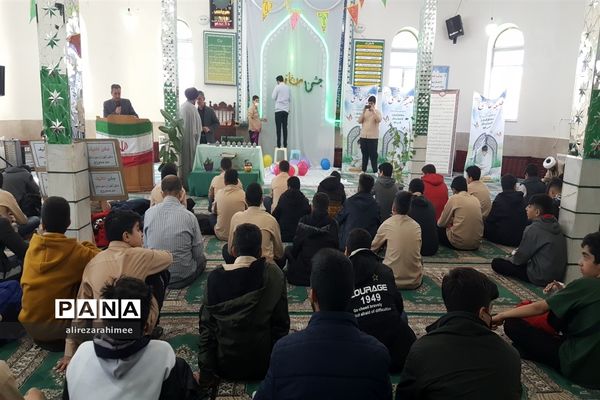 برگزاری آیین نمادین جشن تکلیف دانش‌آموزان پسر شهرستان فیروزکوه