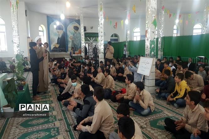 برگزاری آیین نمادین جشن تکلیف دانشآموزان پسر شهرستان فیروزکوه