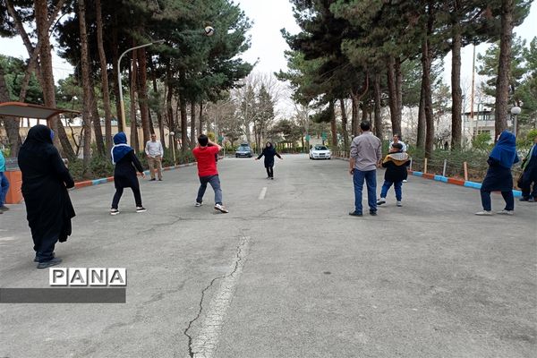 برگزاری اردوی تفریحی یک روزه مربیان و معاونان پرورشی شهرستان قدس در اردوگاه شهید منتظری شهرستان شهریار