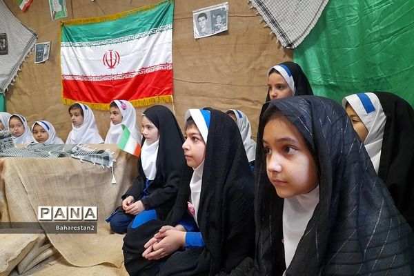 مراسم روز بزرگداشت شهدا در دبستان مهرآیین بهارستان ۲