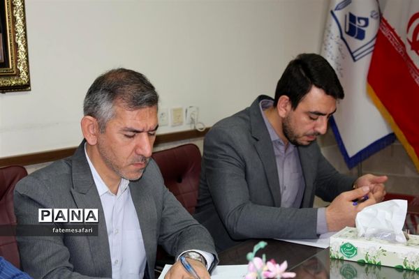 برگزاری اولین جلسه ستاد بزرگداشت مقام معلم ۱۴۰۲شهرستان فیروزکوه