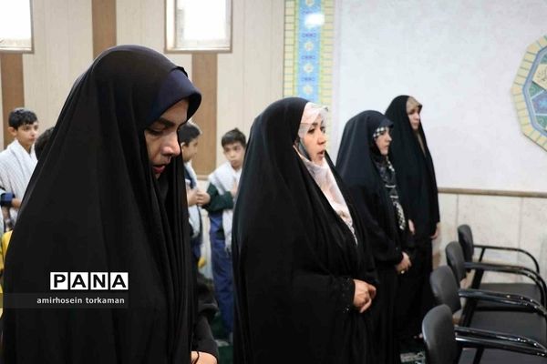 برگزاری مراسم بزرگداشت شهدا درمدرسه شهید قدوسی آموزش و پرورش ناحیه دو شهرری