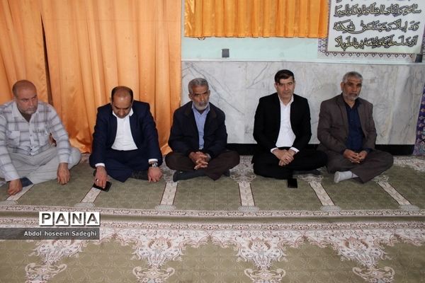 آیین تجلیل از همکاران خانواده معزز شهدای اداره‌کل آموزش و پرورش استان بوشهر