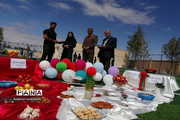 تقدیر از همکاران دبستان شهید منتظرقائم در آستانه سال نو