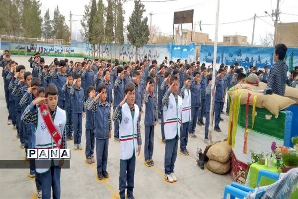 برگزاری مراسم بزرگداشت شهدا درمدارس ابرکوه