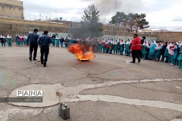 جشن سبزه‌ها در مدارس آباده