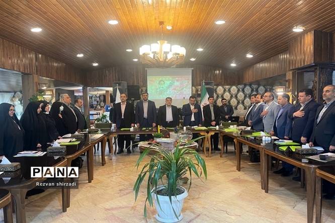 ششمین جلسه هماندیشی  معاونان آموزش متوسطه مناطق شهر تهران به میزبانی منطقه۴