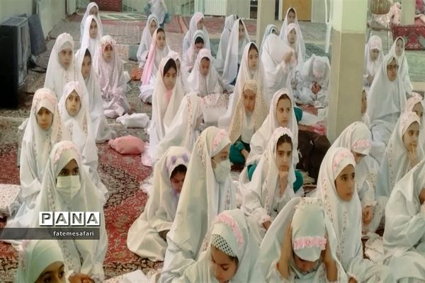 برگزاری مرحله دوم آیین با شکوه جشن فرشته‌ها دانش‌آموزان دختر شهرستان فیروزکوه