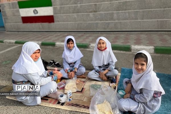 برگزاری طرح صبحانه سالم در دبستان دخترانه ایثار فشافویه