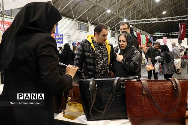 غرفه محصولات ایرانی اسلامی کانون‌های فرهنگی تربیتی در هفتمین نمایشگاه سراسری تجارت عمومی