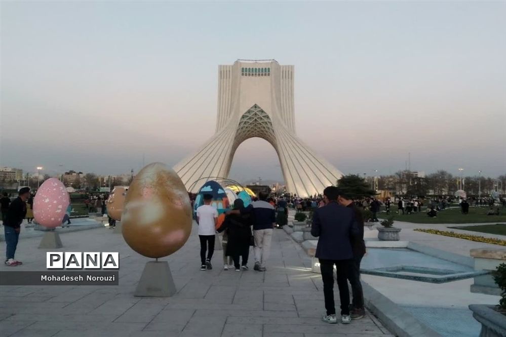 حال و هوای میدان آزادی تهران درآستانه نوروز
