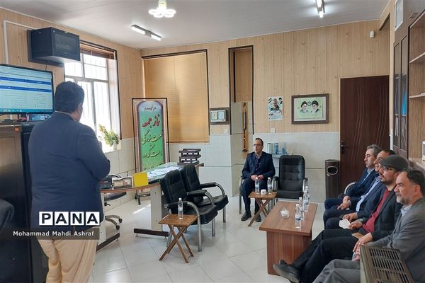 افتتاح ایستگاه تمام خودکار اقلیم‌شناسی انارک با حضور مدیرکل مدیریت بحران استانداری اصفهان