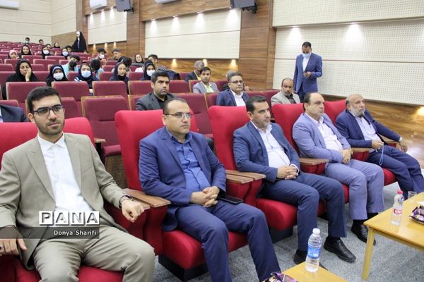 همایش تجلیل از طلایه‌داران دوره سوم تربیت در بوشهر