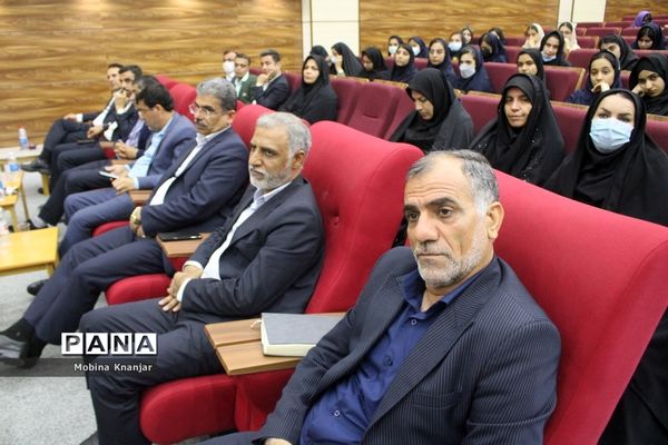 همایش تجلیل از طلایه‌داران دوره سوم تربیت در بوشهر