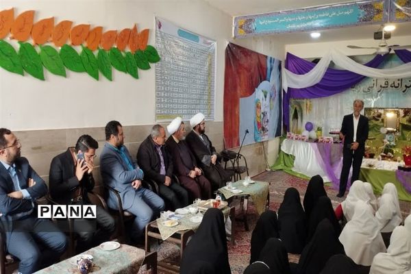 گرامیداشت یاد شهدا در دبستان ریاحین ناحیه یک یزد