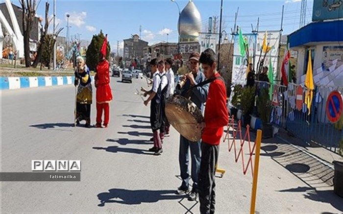 از نوروز به عنوان نماد پیوندگر افراد، اقوام ایرانی و ملت ایران یاد می‌شود