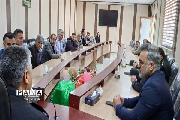 جلسه‌ای با سرایداران مدارس منطقه جوادآباد در اداره آموزش و پرورش جوادآباد