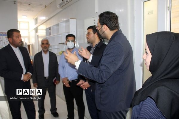 بازدید مدیرکل آموزش و پرورش استان بوشهر از درمانگاه شهدای فرهنگیان بوشهر