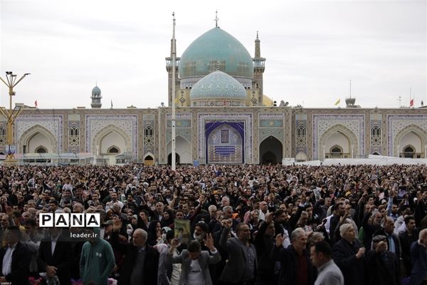 سخنرانی رهبر معظم انقلاب اسلامی در اجتماع زائران و مجاوران حرم مطهر رضوی