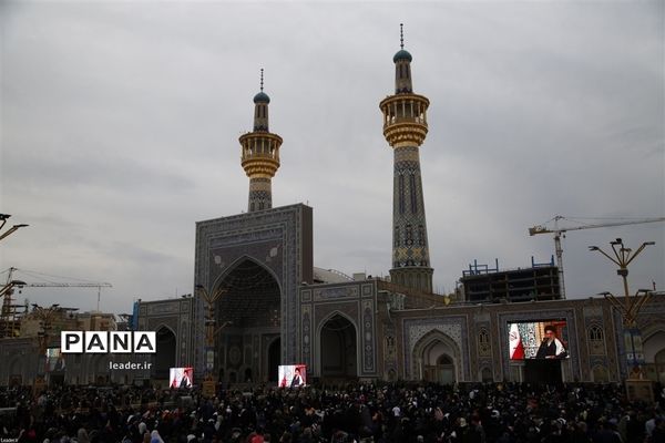 سخنرانی رهبر معظم انقلاب اسلامی در اجتماع زائران و مجاوران حرم مطهر رضوی