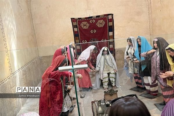 مجموعه وکیل  و سرای مشیر در شیراز