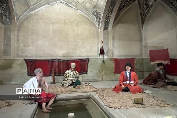 مجموعه وکیل  و سرای مشیر در شیراز