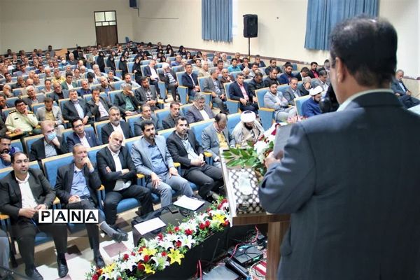 نشست نوروزی رمضانی استاندار یزد با جمعی از فرهیختگان شهرستان ابرکوه