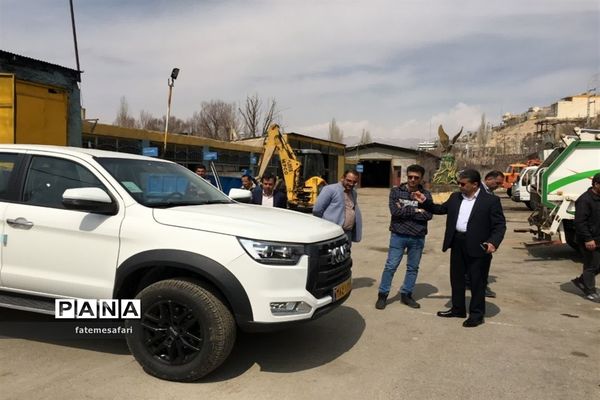 بازدید مدیران شهری و اعضا شورای اسلامی از مرکز خدمات شهری و مرکز آتش‌نشانی فیروزکوه