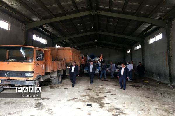 بازدید مدیران شهری و اعضا شورای اسلامی از مرکز خدمات شهری و مرکز آتش‌نشانی فیروزکوه