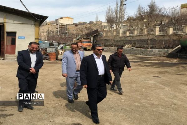بازدید مدیران شهری و اعضا شورای اسلامی از مرکز خدمات شهری و مرکز آتش‌نشانی فیروزکوه