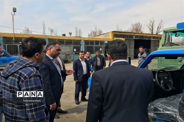 بازدید مدیران شهری و اعضا شورای اسلامی از مرکز خدمات شهری و مرکز آتش‌نشانی فیروزکوه