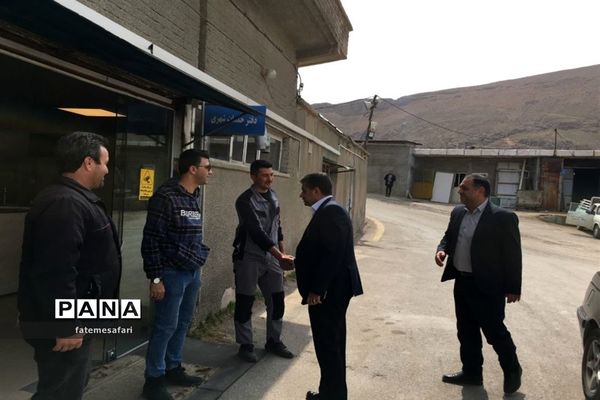 بازدید مدیران شهری و اعضا شورای اسلامی از مرکز خدمات شهری و مرکز آتش‌نشانی فیروزکوه