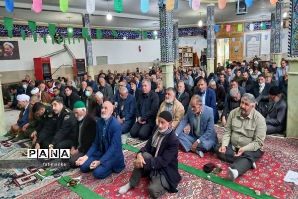 برگزاری اولین نماز جمعه شهرستان فیروزکوه در ماه مبارک رمضان و سال جدید
