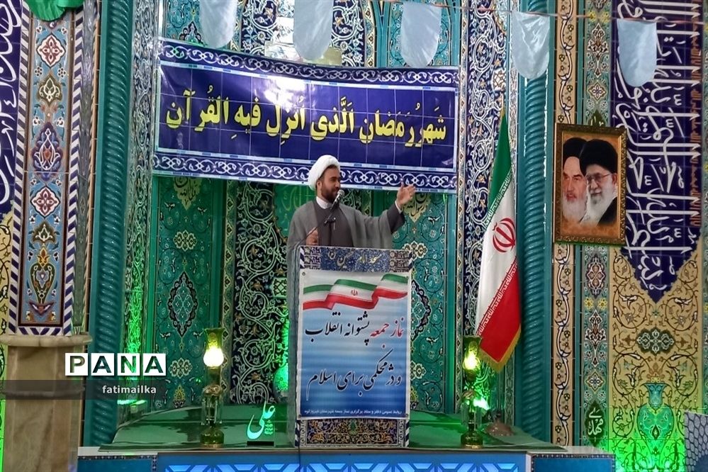 برگزاری اولین نماز جمعه شهرستان فیروزکوه در ماه مبارک رمضان و سال جدید