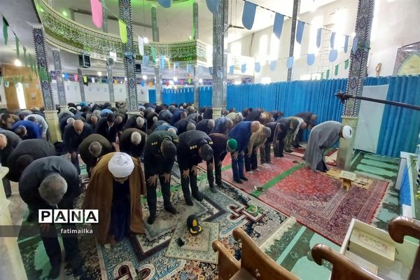 برگزاری اولین نماز جمعه شهرستان فیروزکوه در ماه مبارک رمضان و سال جدید