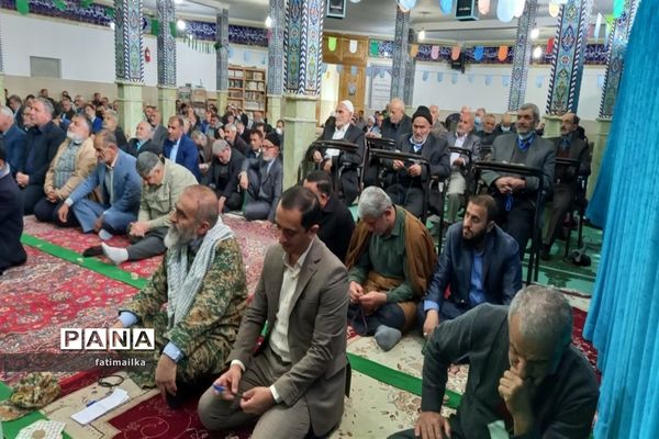 برگزاری اولین نماز جمعه شهرستان فیروزکوه در ماه مبارک رمضان و سال جدید